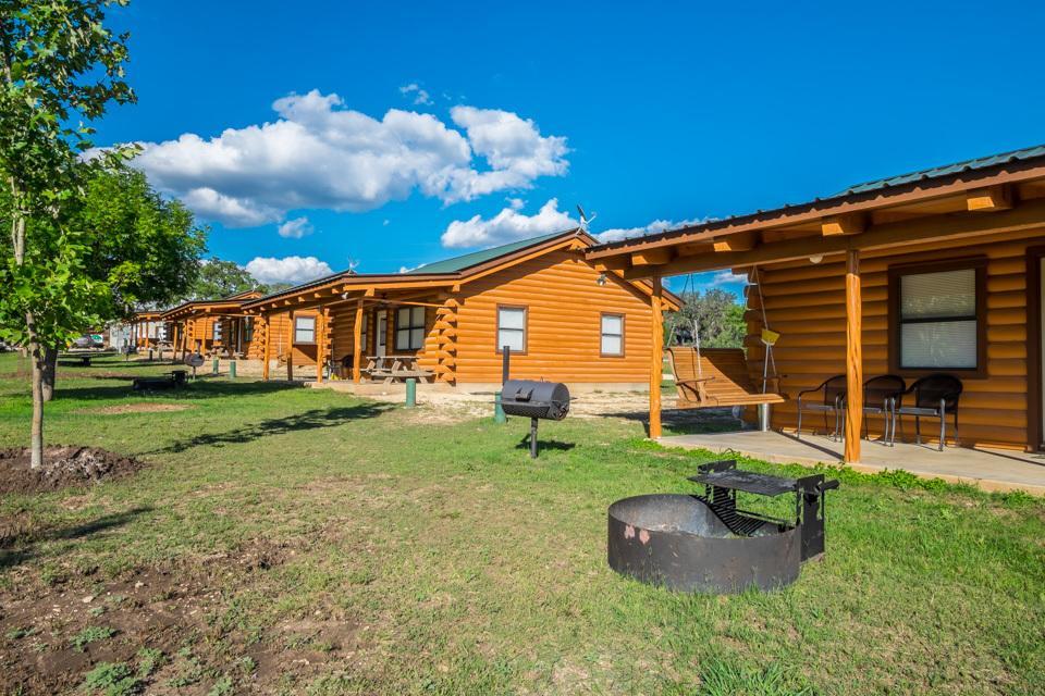 River Bluff Cabins Rio Frio Exterior foto