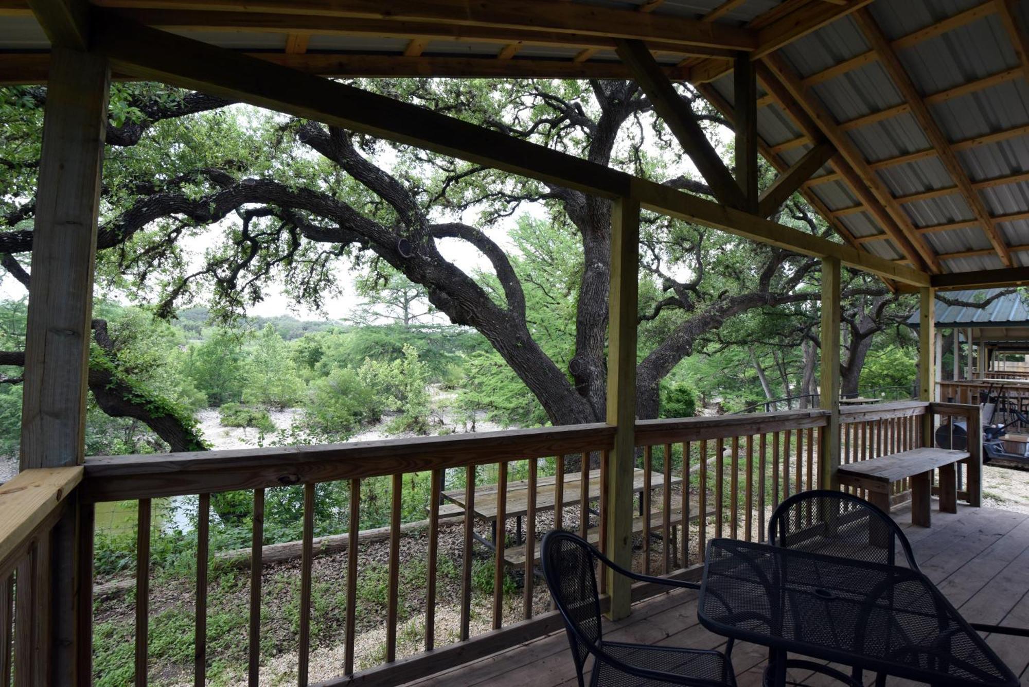 River Bluff Cabins Rio Frio Exterior foto