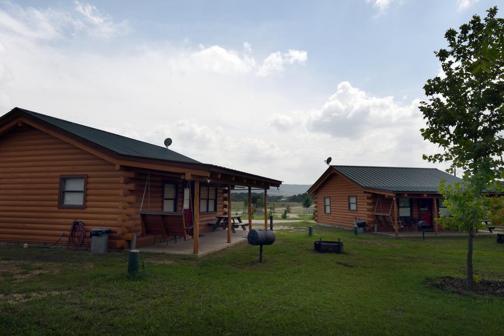 River Bluff Cabins Rio Frio Exterior foto